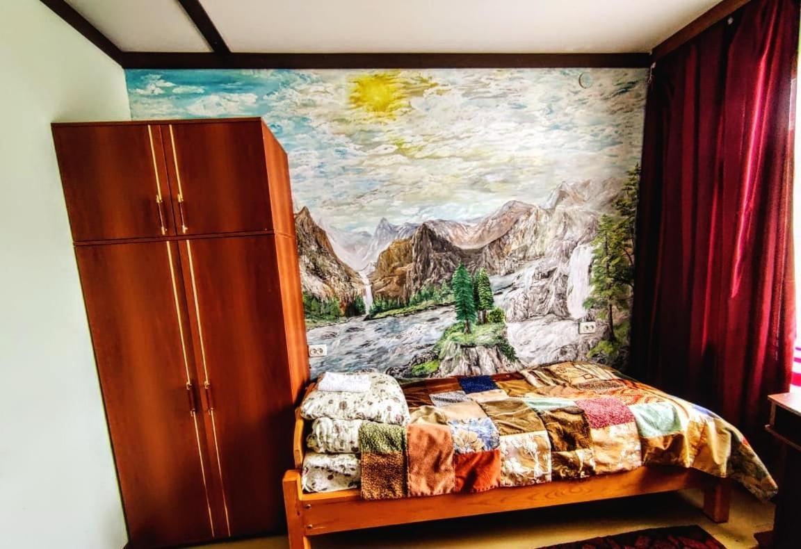 Laila Guest House Μέστια Εξωτερικό φωτογραφία